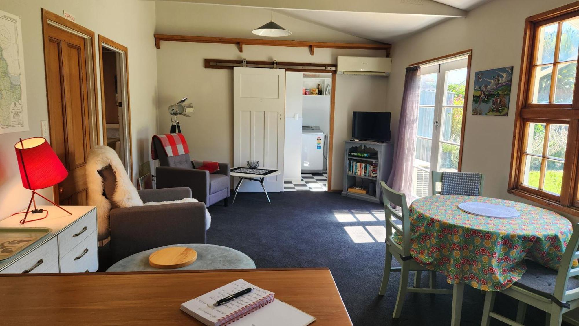 Twin Kauri'S 94 Otel Cambridge Dış mekan fotoğraf